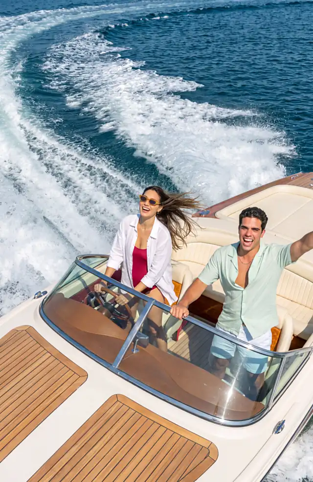 Speed boat